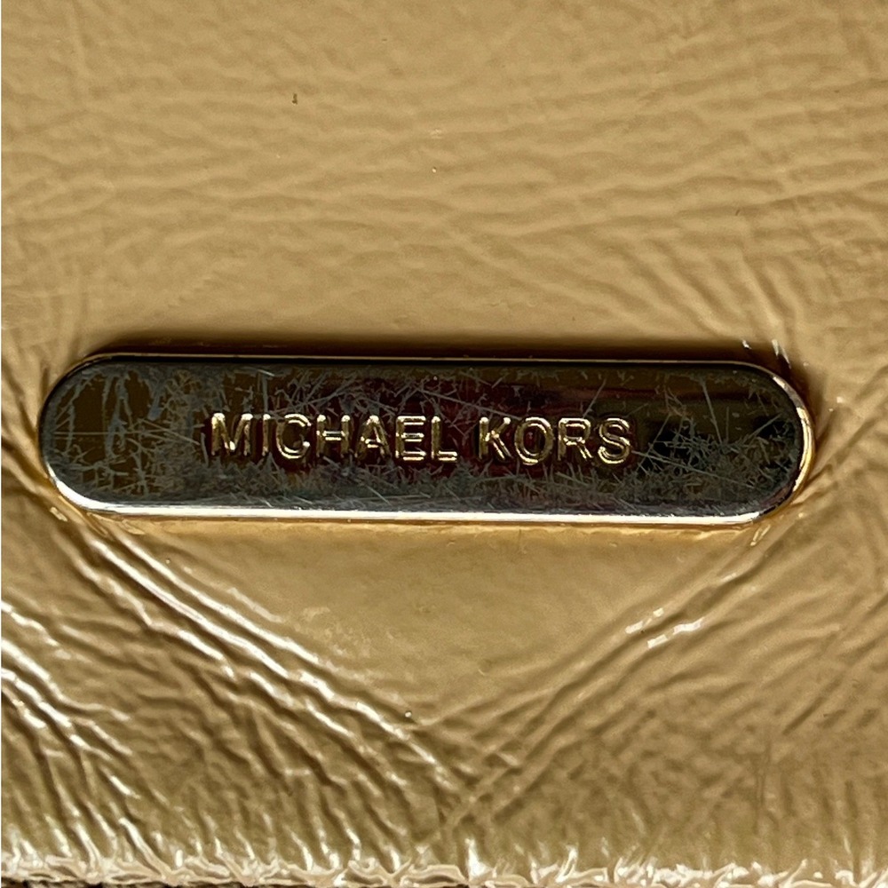 Michael Kors Gold Metallic Patent Shoulder Bag Clutch Purse Y2K Evening - Picture 3 of 13